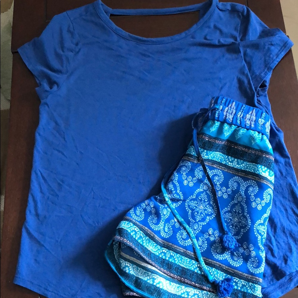 Loft brand size medium outfit (shorts and top)
